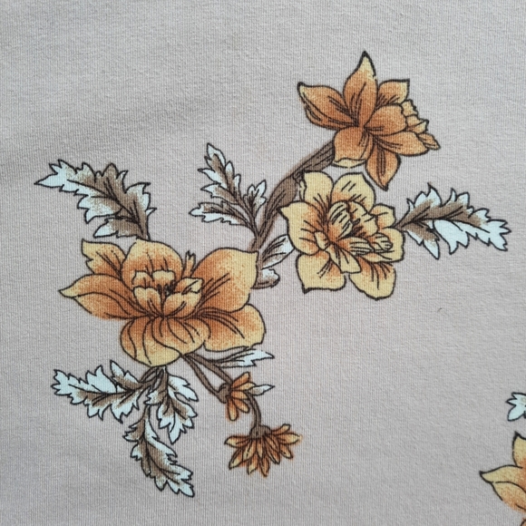 Forever 21 L Circle/Skater Pink Floral Skirt - Picture 3 of 5